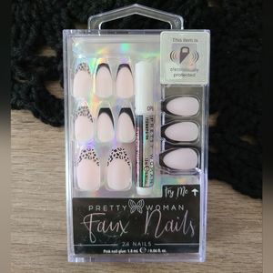 Faux nail set, animal print nails, cheetah print fake nails, black press-on nail